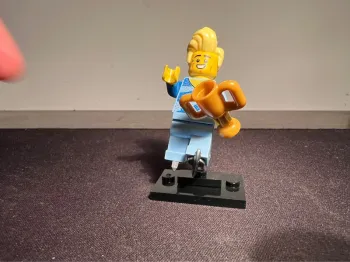 Lego série 22 minifigure le patineur