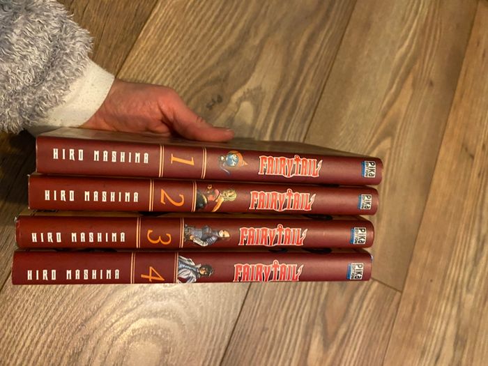 Lot 4 tomes manga Fairy Tail, très bon état - photo numéro 5