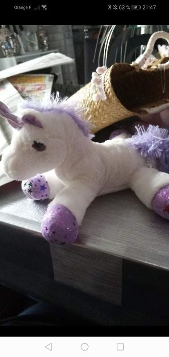 Peluche licorne violet