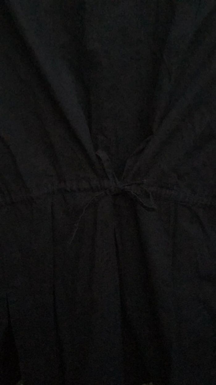 Jolie blouse brodée - photo numéro 4