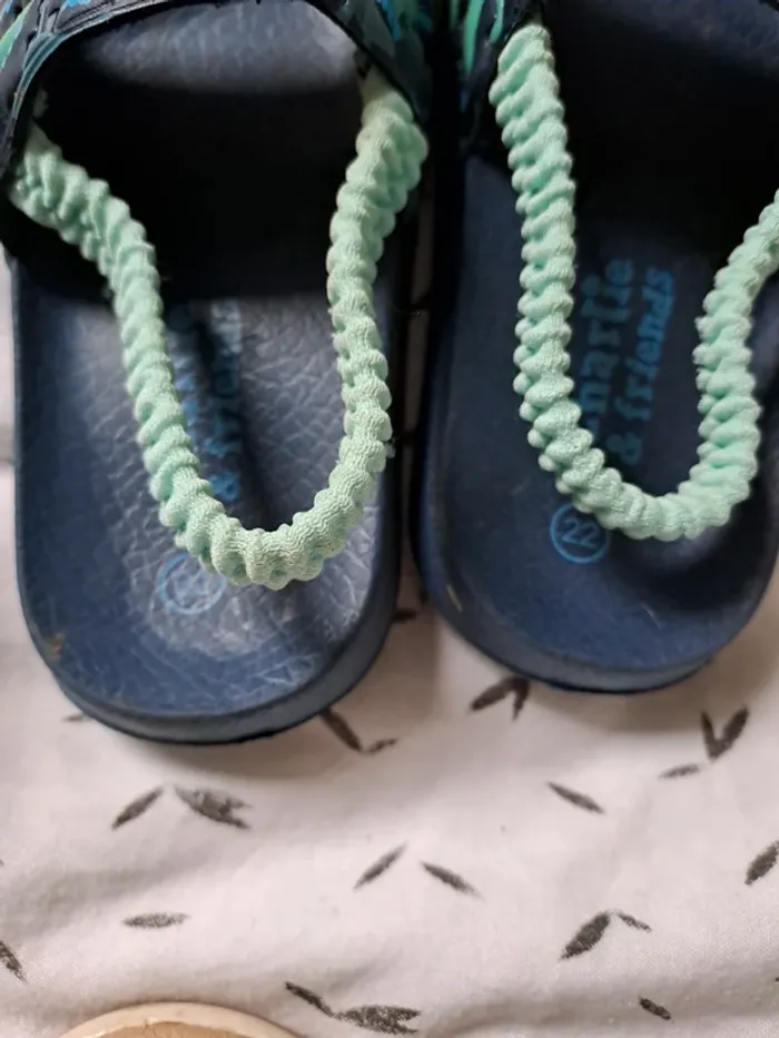 Lot chaussures/chaussons - photo numéro 3