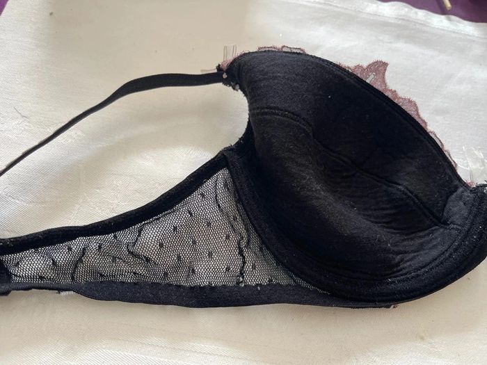 Soutien-gorge noir dentelle rose 85C - photo numéro 5