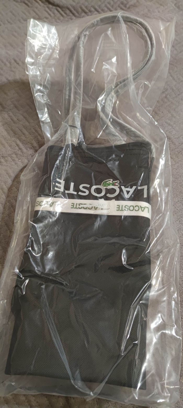 Sac a bandoulière Lacoste taille L noir - photo numéro 4