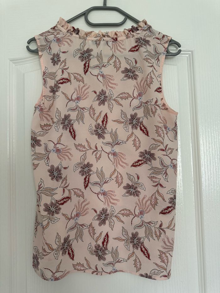 Top fleuri Morgan 38 - photo numéro 5