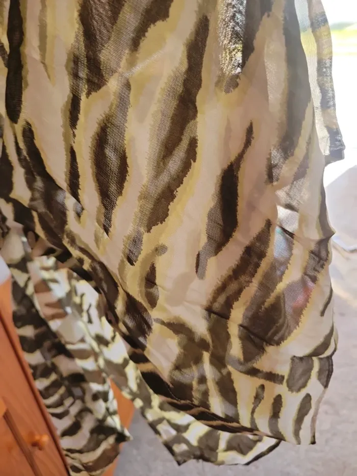 Jolie chemise manche courte taille 42 - photo numéro 4