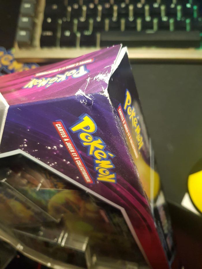 Coffret Pokémon Miaouss Vmax - photo numéro 8