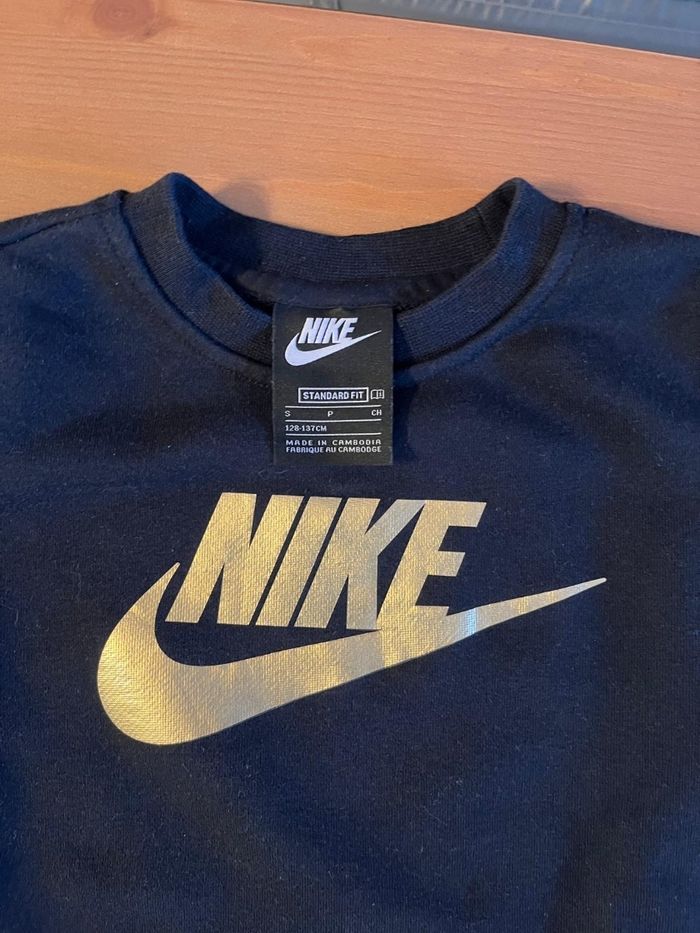 NEUF (non portés ) ⚘️⚘️👌😍 superbe jogging NIKE fille 8 ANS ⚘️⚘️ - photo numéro 3