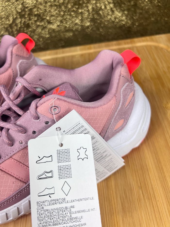 Magnifique paire baskets Adidas cuir 37,1/3 - photo numéro 9