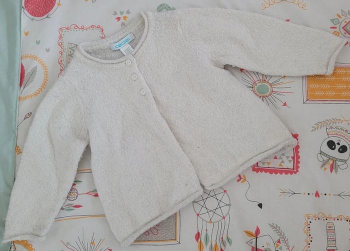 Lot chaud 6 mois Obaibi avec gilet offert - photo numéro 2