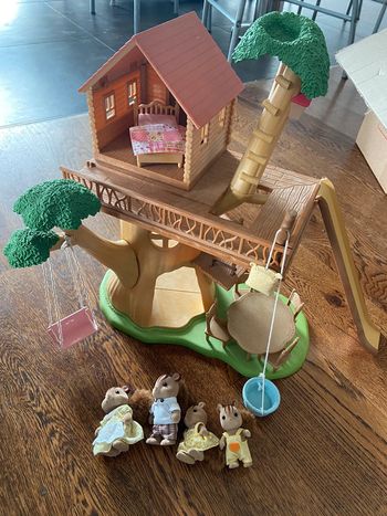 Maison arbre cabane écureuils  sylvanian families