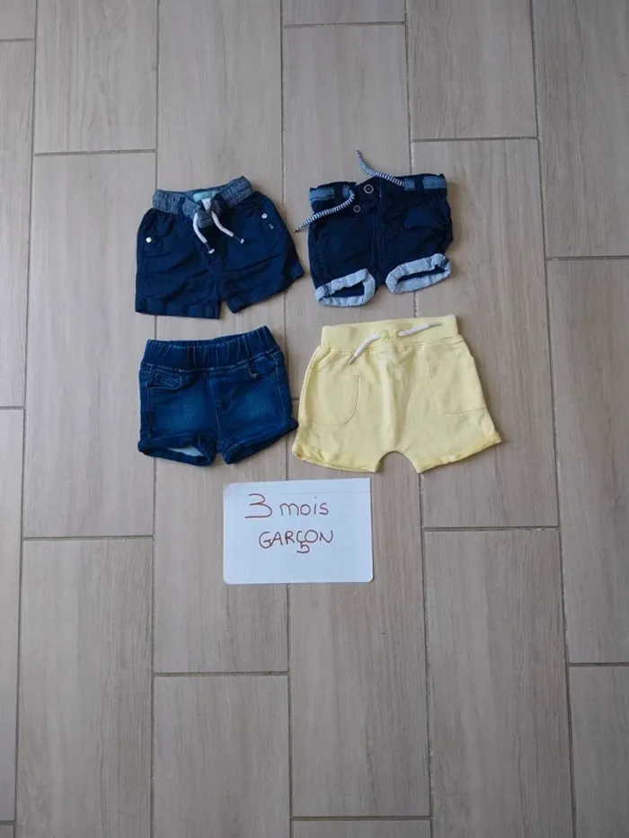 Lot de short