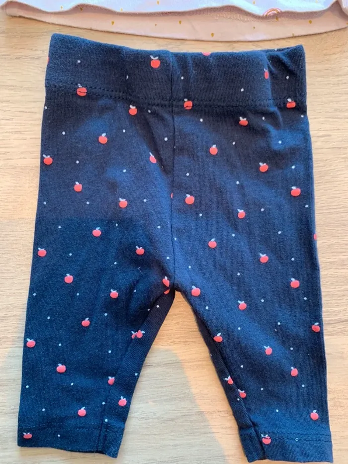 Ensemble kiabi taille 1 mois - photo numéro 2