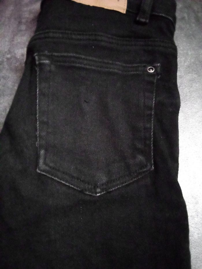 Jean noir - photo numéro 2