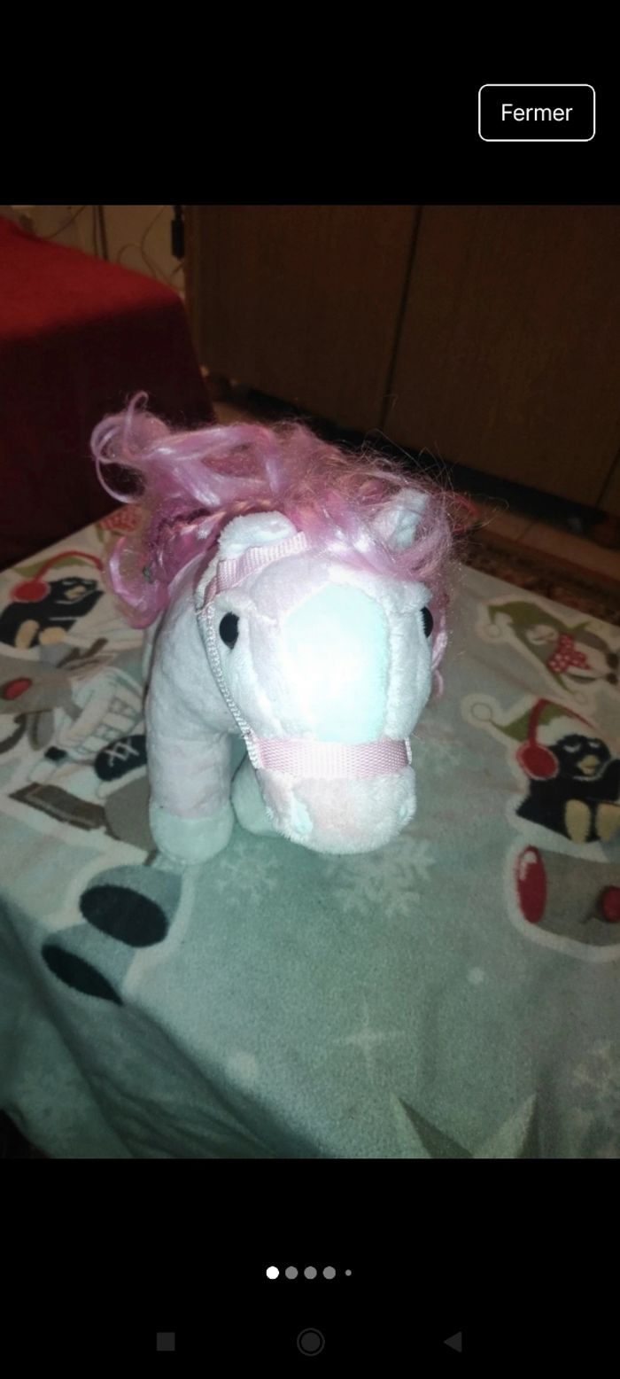 Très beau cheval sonore lb