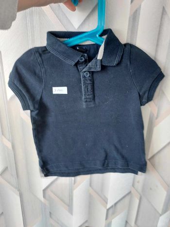 polo bleu marine et blanc