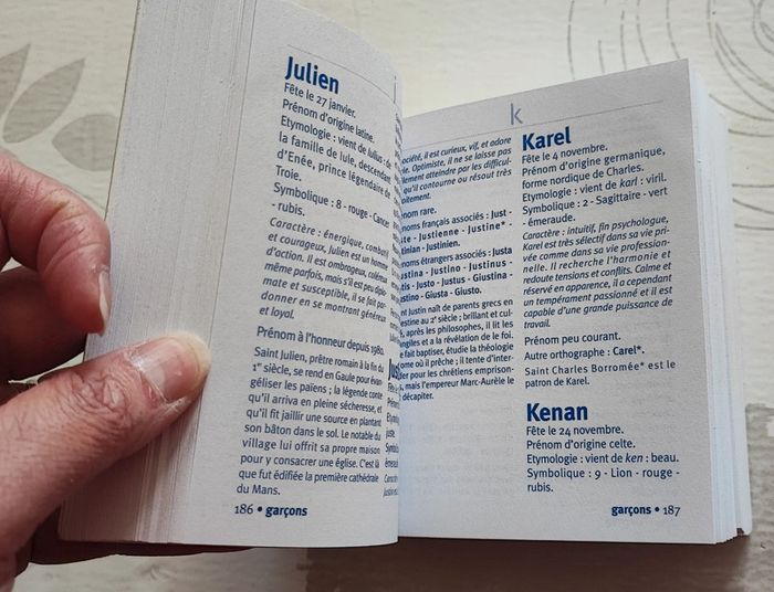 Livre Maxi Prénoms - photo numéro 3