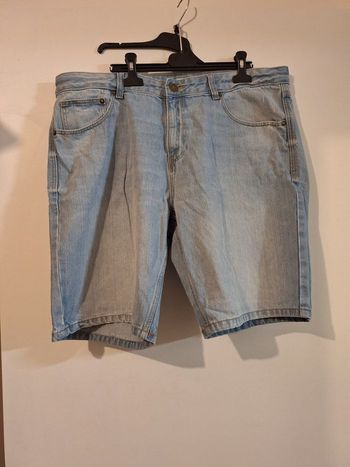 short jeans