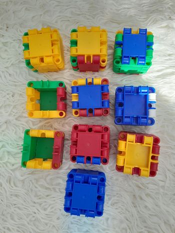 Lot de 10 Cubes Clics, jeu de construction multicouleurs