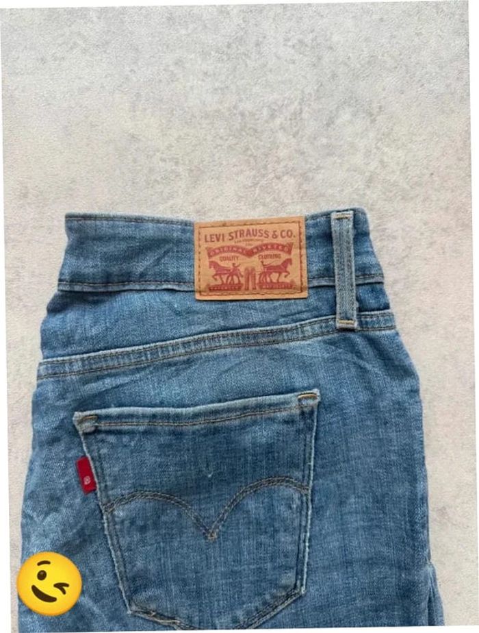 Jeans Levi's 711 W28 FR38 L32 coupe skinny bleu Femme women pan651b - photo numéro 2