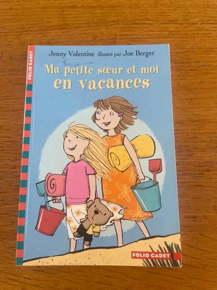 Ma petite sœur et moi en vacances