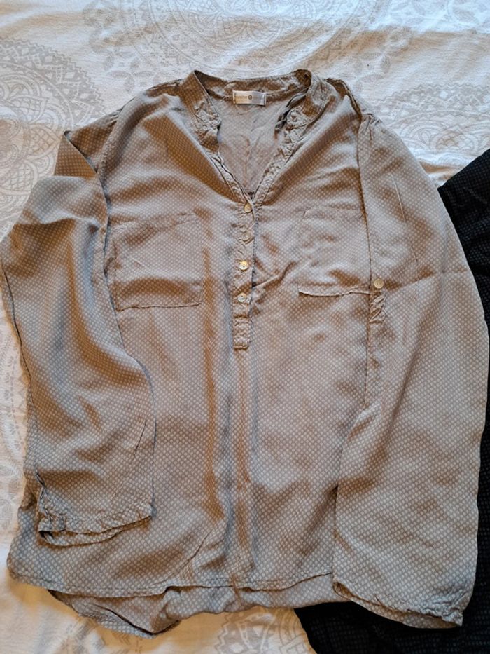 Lot de deux blouses femme Cache Cache taille 2 - photo numéro 2