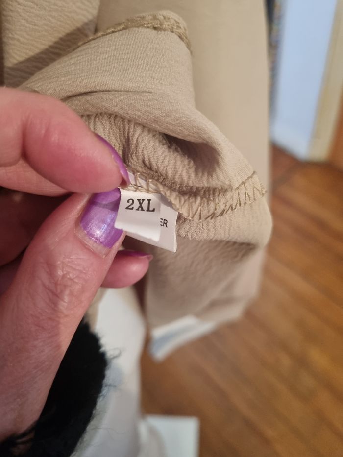 Blouse tunique beige gaufrée manches longues 2XL neuve - photo numéro 5