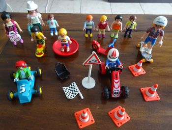 6 petites boites de Playmobil Loisirs