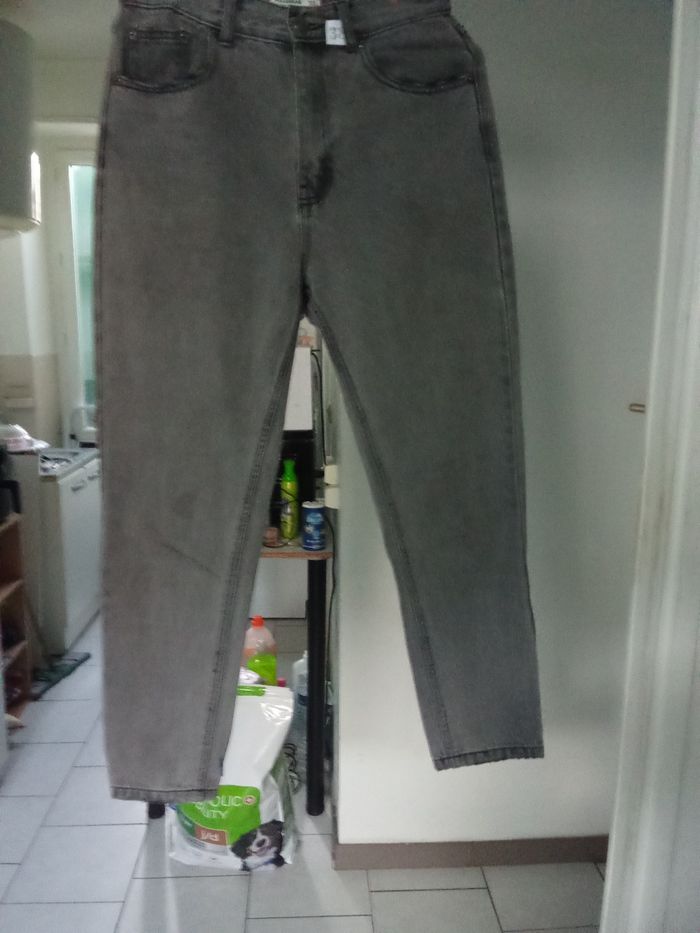 Jeans pull et bear taille 38 couleur gris - photo numéro 4