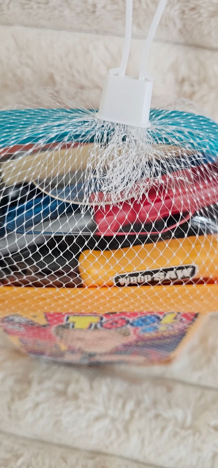 Boite 32 pièces du parfait bricoleur Neuf - photo numéro 3