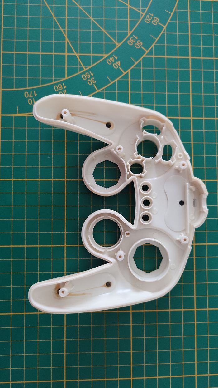 Plasturgie supérieure pièce détachée manette de jeux vidéo Nintendo Game cube Gamecube Bigben GCPADW - photo numéro 2