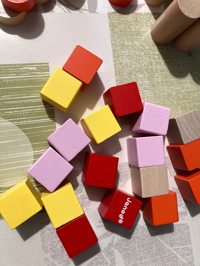 Janod - Kubix, 110 cubes en bois pour construction + tapis (2 à 6 ans) - photo numéro 6