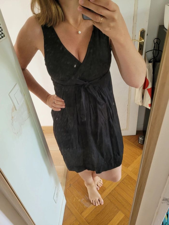 Robe ceinturée noire