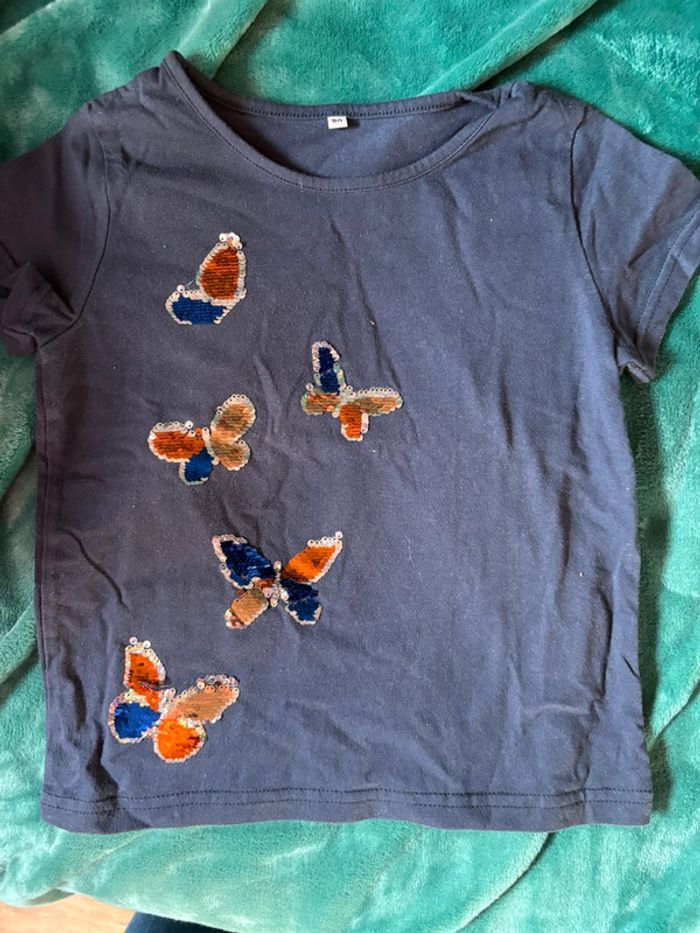 T-shirt papillons à sequins 8 ans