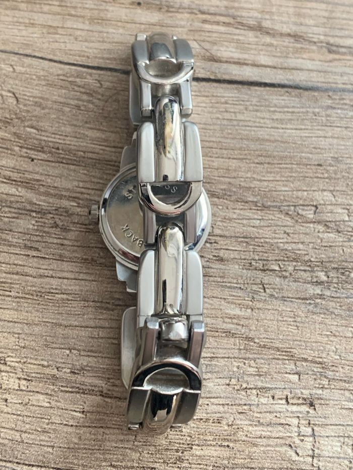 Montre - photo numéro 3