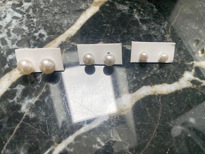 Boucles d’oreille à l’unité lire annonce