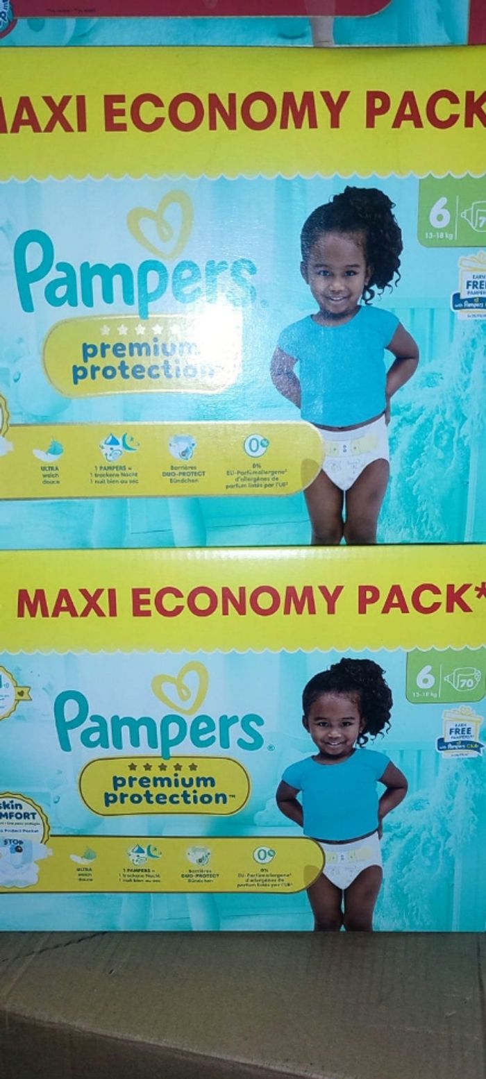140 couches Pampers premium taille 6