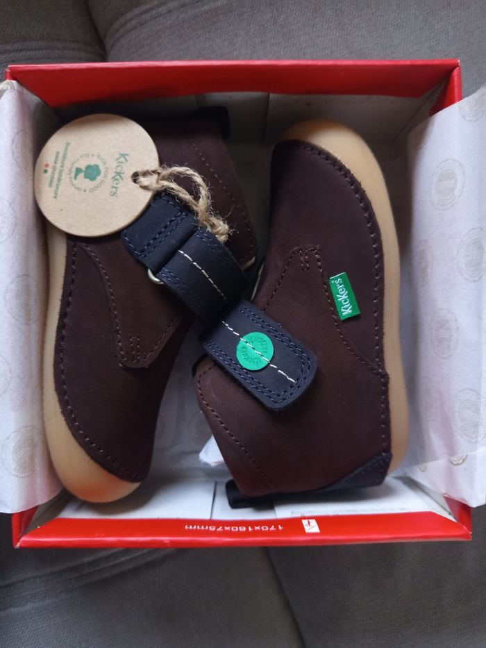 Chaussures Kickers 23 neuves