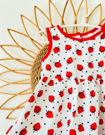 Robe fraises Orchestra 12 mois 74 cm