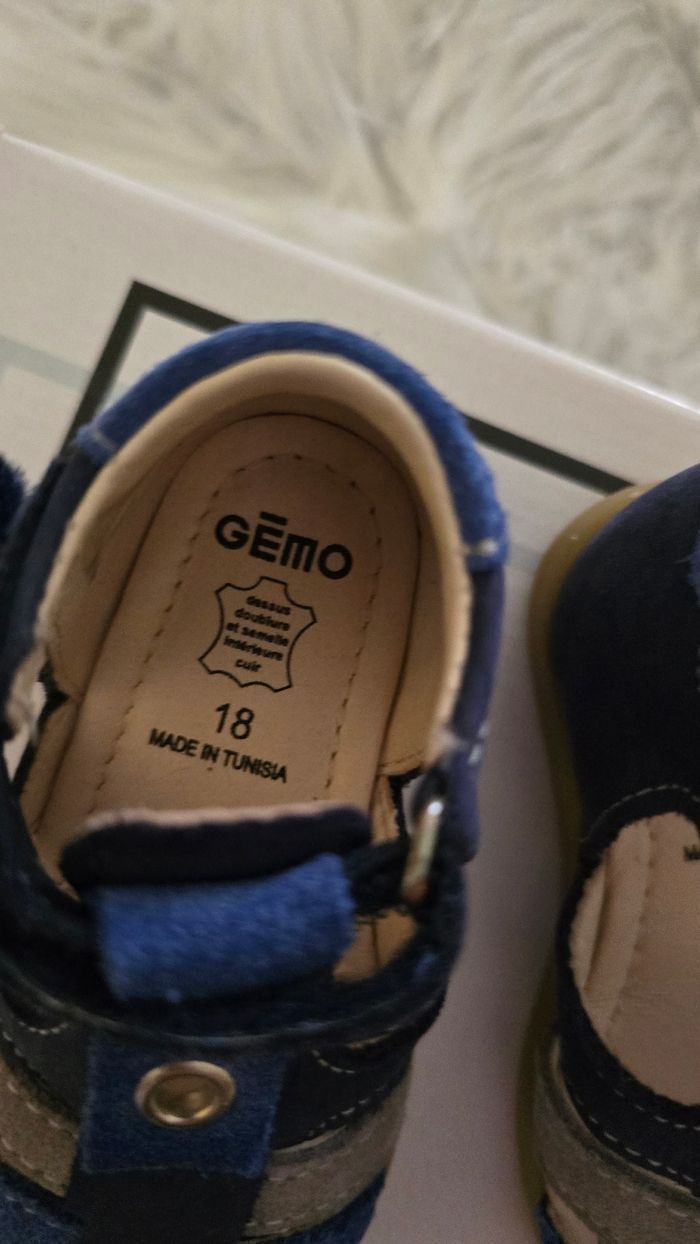 NEUVES !!! 🏷💙superbes sandales cuir bébé pointure 18 garçon 🔥🔥(prix ferme)💙 - photo numéro 7