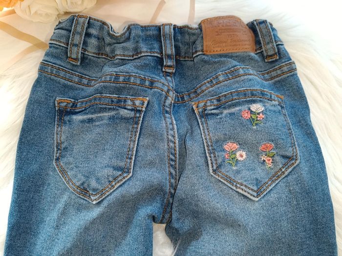 Jean fleuri fille 🌸 - photo numéro 5