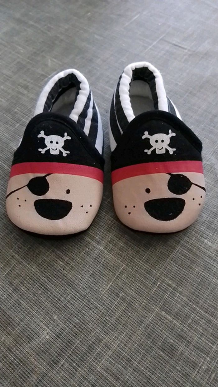Petits chaussons pirate