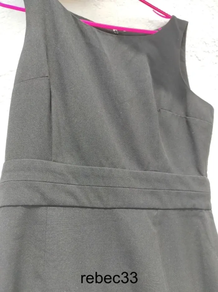 Robe noire camaïeu cintrée - photo numéro 3