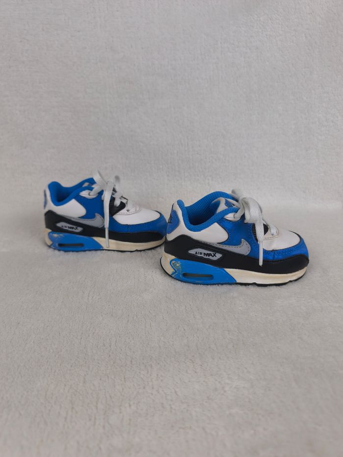 Basket Air Max Nike Garçon pointure 19,5 - photo numéro 5