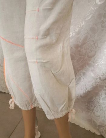 Pantacourt en lin blanc et orange – Taille 36. La Mode Est À Vous