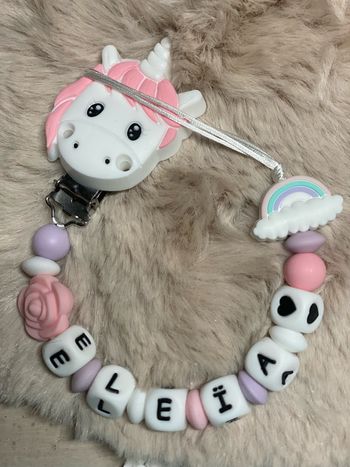 Attache tétine licorne