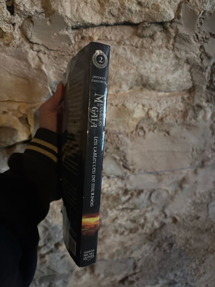Livre les messagers de Gaïa :: les tablettes de mitrinos - photo numéro 2