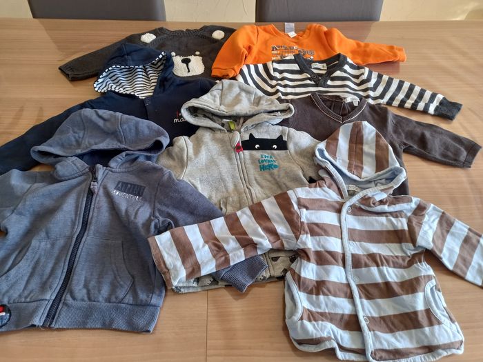 Lot de vêtements garçon 9 mois - photo numéro 5