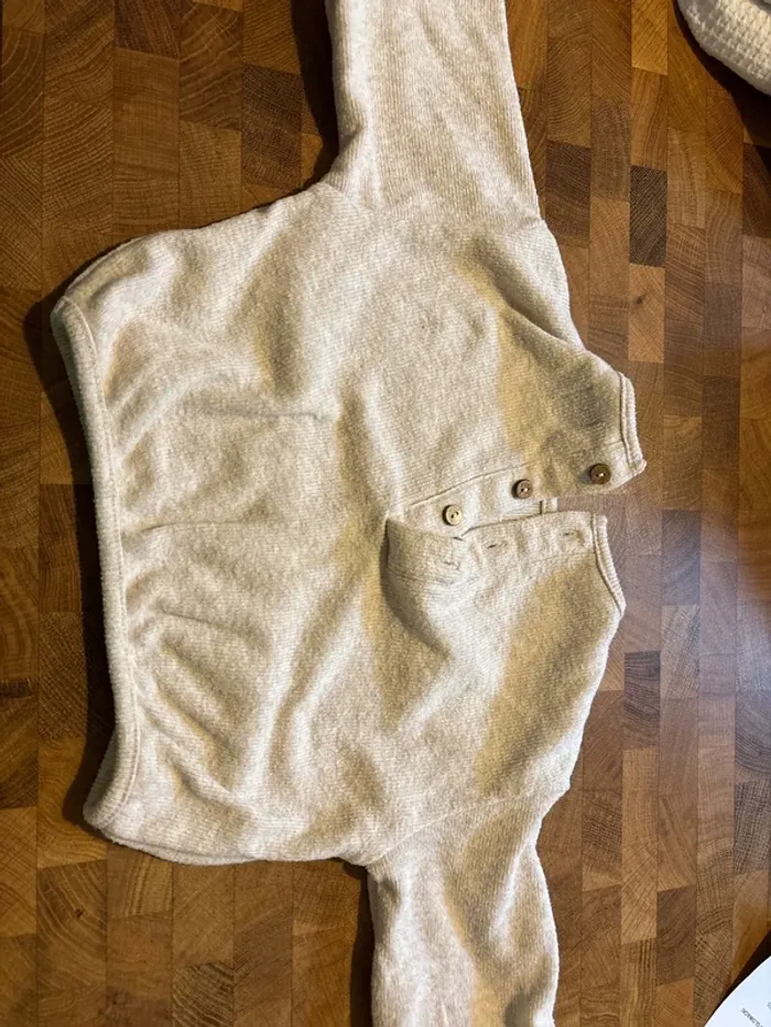 Pull beige 3mois - photo numéro 2