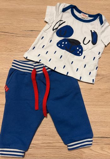 Ensemble T-shirt manches courtes et pantalon 3 mois