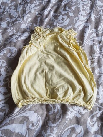 Tee shirt/ débardeur